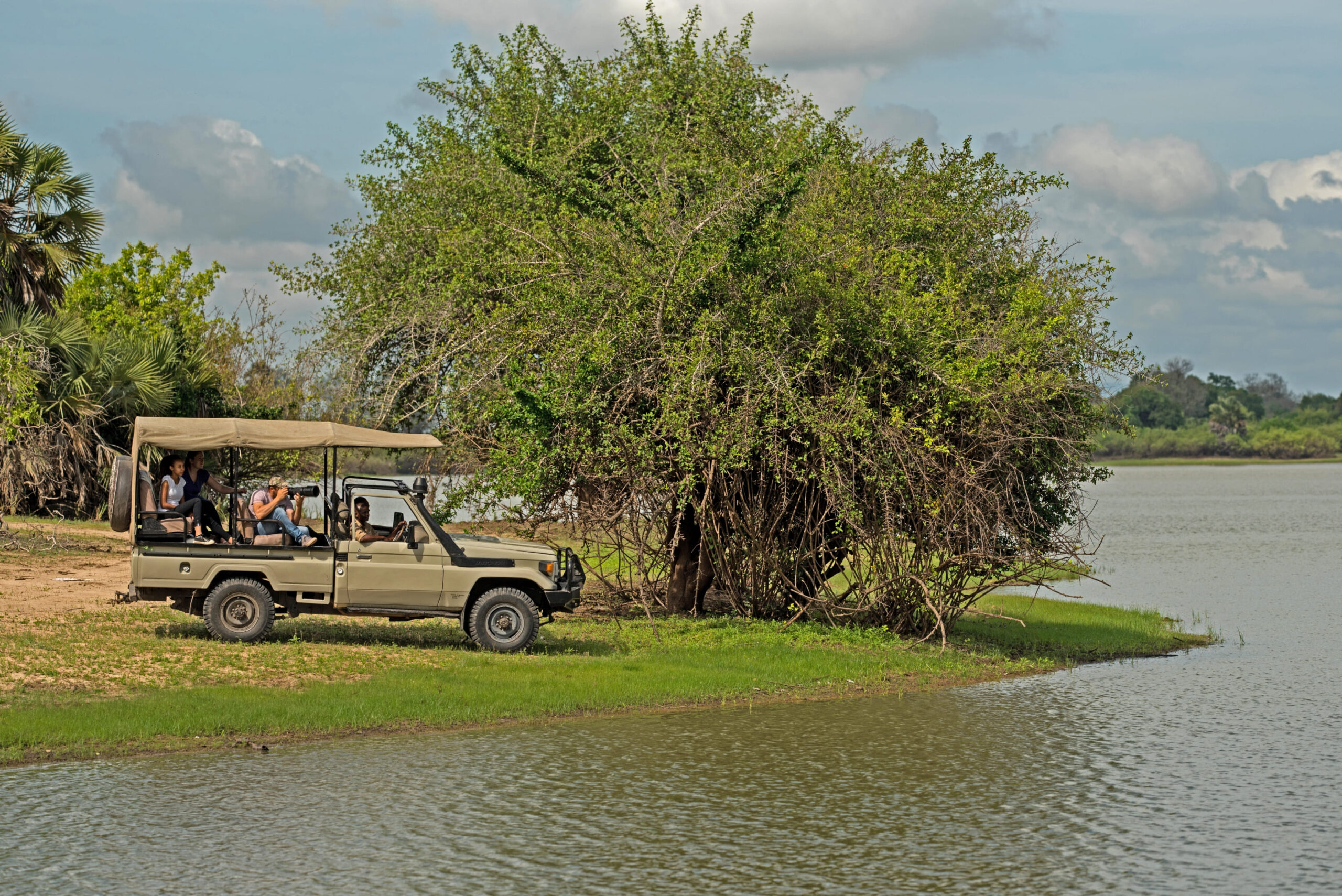 gamedrive-selous-river-camp (1)